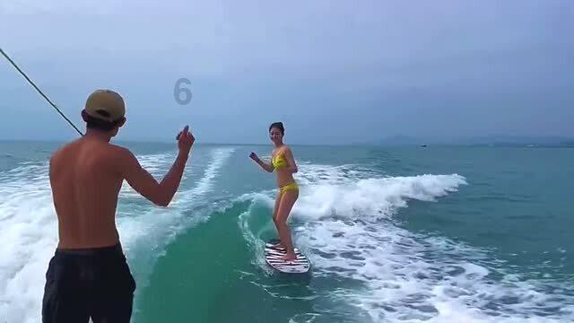 时尚公主做美甲
