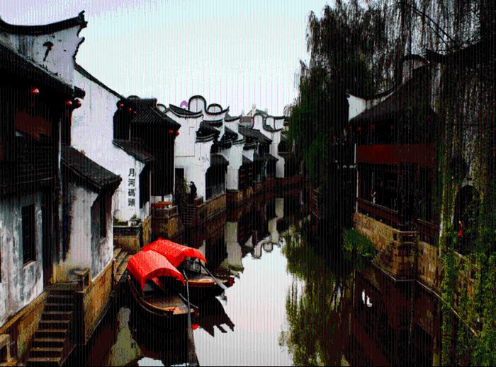 中国探月航天艺术展全国巡展首站登陆上海